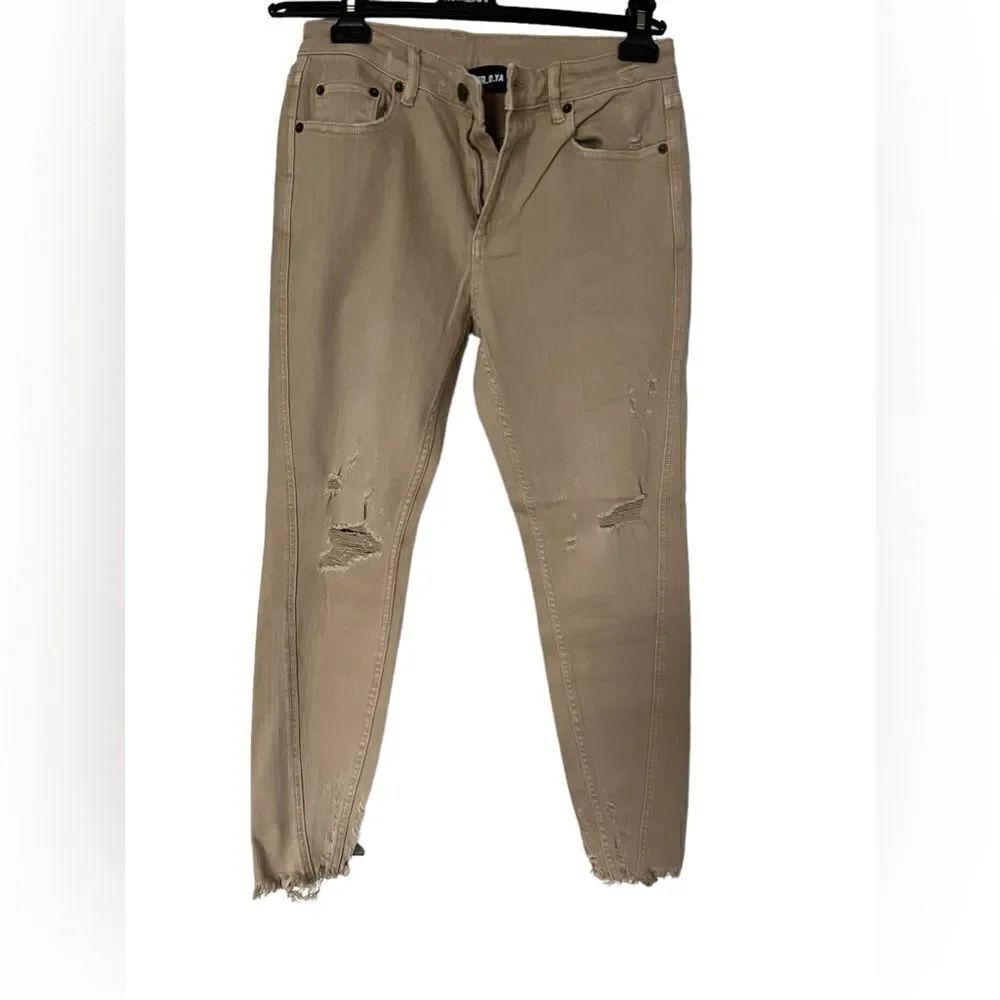 💙SER.O.YA Diego Tapered Cropped Jean
